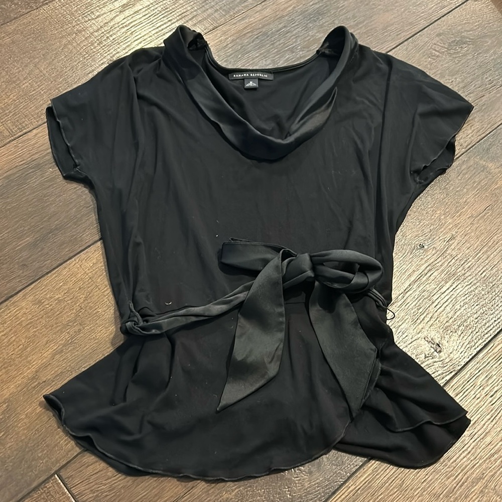 Bow tie top
